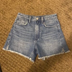 Joe’s Denim Shorts: The Kinsley High Rise 4” Short